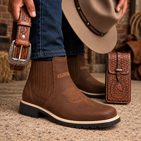 Kit Bota Masculina Boiadeiro de Cano Curto em Couro Legítimo + 3 BRINDES: Chapéu, Cinto e Capinha