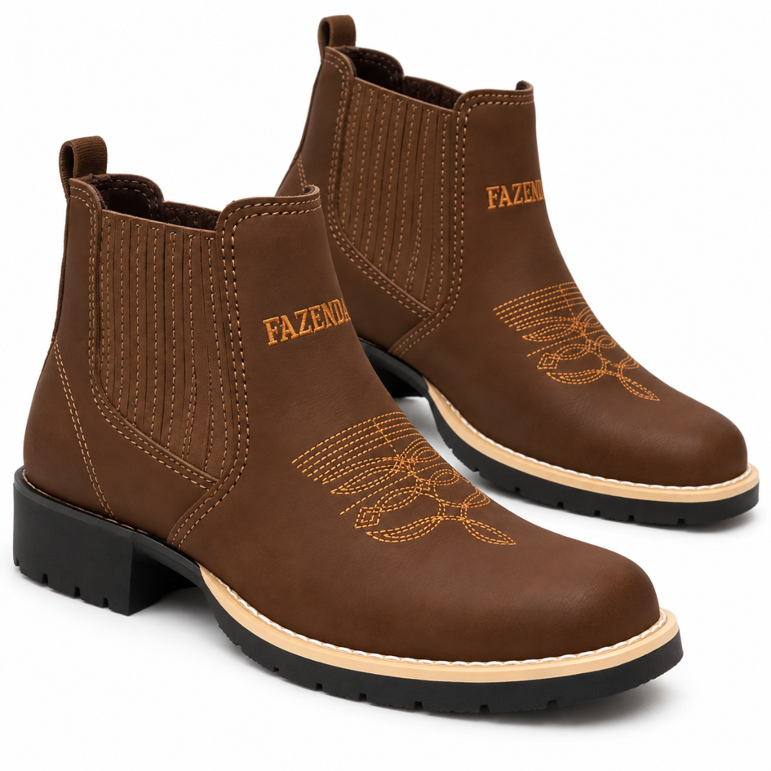 Kit Bota Masculina Boiadeiro de Cano Curto em Couro Legítimo + 3 BRINDES: Chapéu, Cinto e Capinha