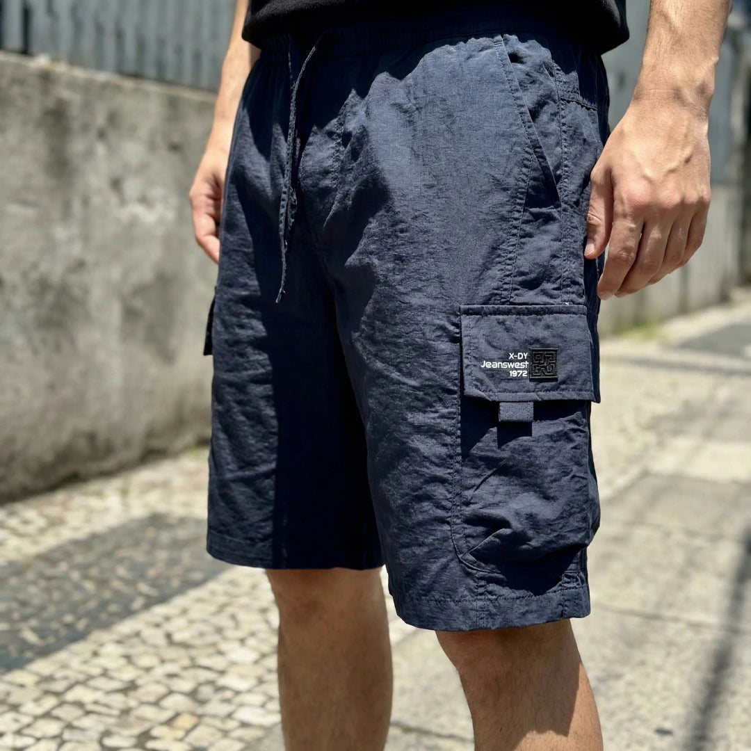 [Leve 4, Pague Só 2!] Bermuda Vektor Masculina em Nylon Texturizado de Alta Durabilidade com Bolsos Cargo e Etiqueta Industrial + BRINDES